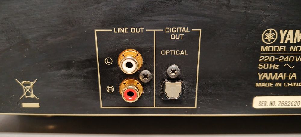 Odtwarzacz CD YAMAHA CDX-397MK2. Optical