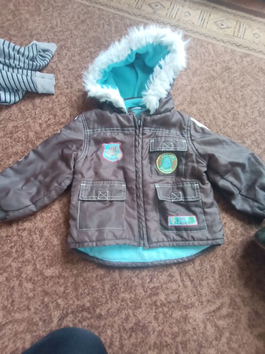 Курточки і безрукавки,комбінзони