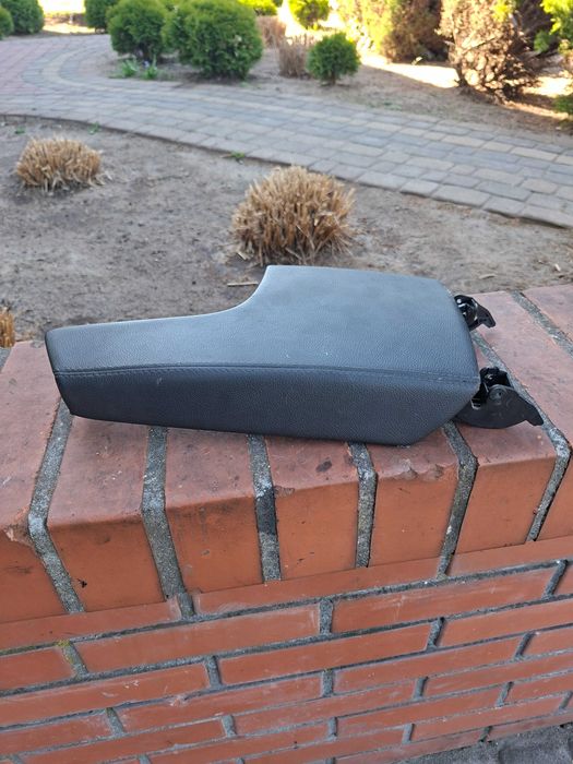Podłokietnik opel insignia a europa Skóra