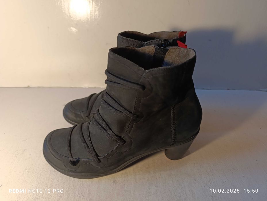 botki skórzane Camper