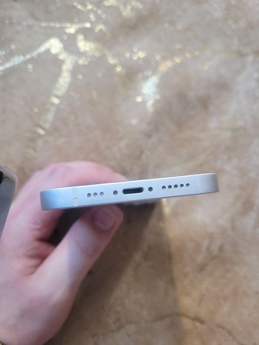 iPhone 13 128GB