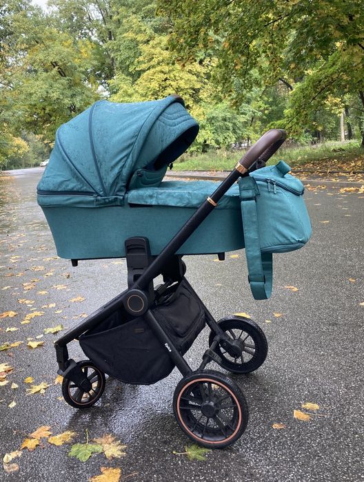 Коляска 2 в 1 Carrello Epica