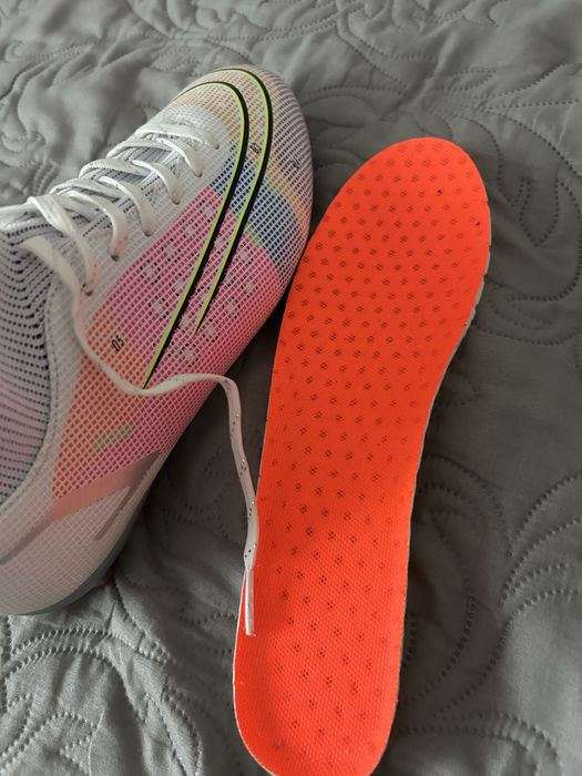 Бутси футбольні 39 розмір