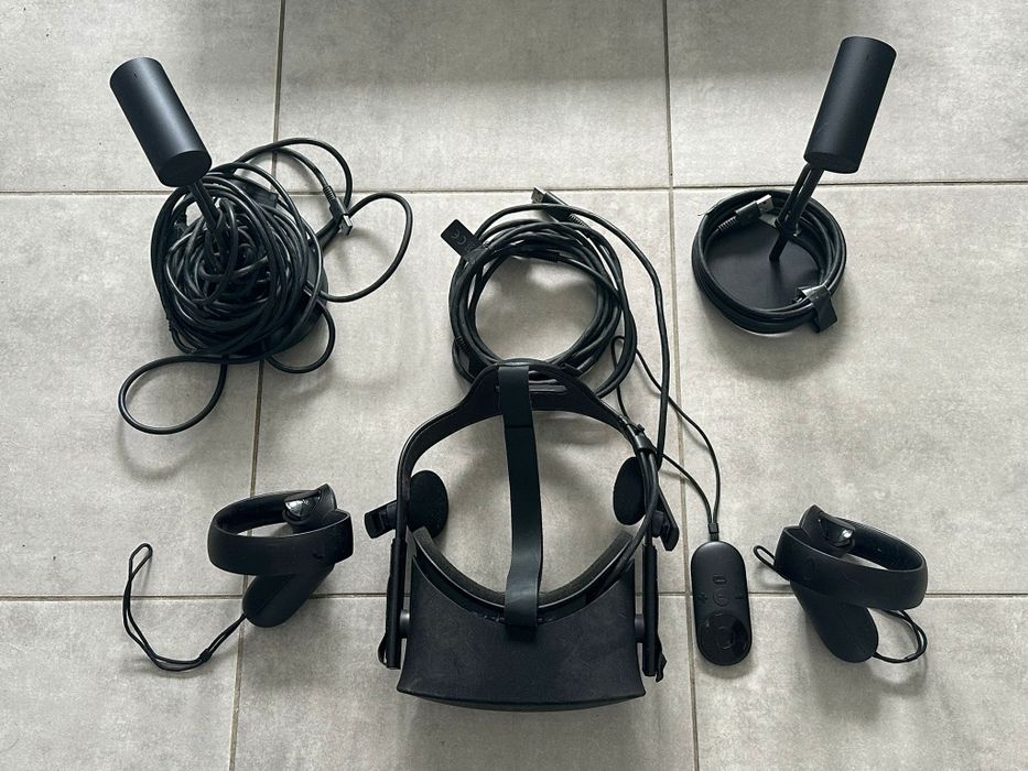 Kit Completo Oculus Rift CV1 [Oculus Rift CV1 + Comandos + 2 Sensores]