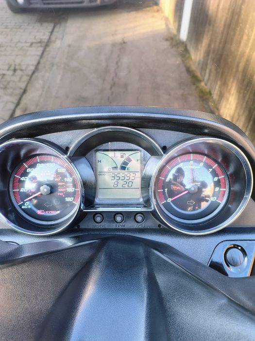 Kymco 300 i  ABS downtown 2010r Bezwypadkowy.