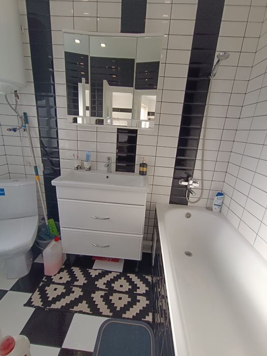 Продається компактний житловий будинок з ремонтом