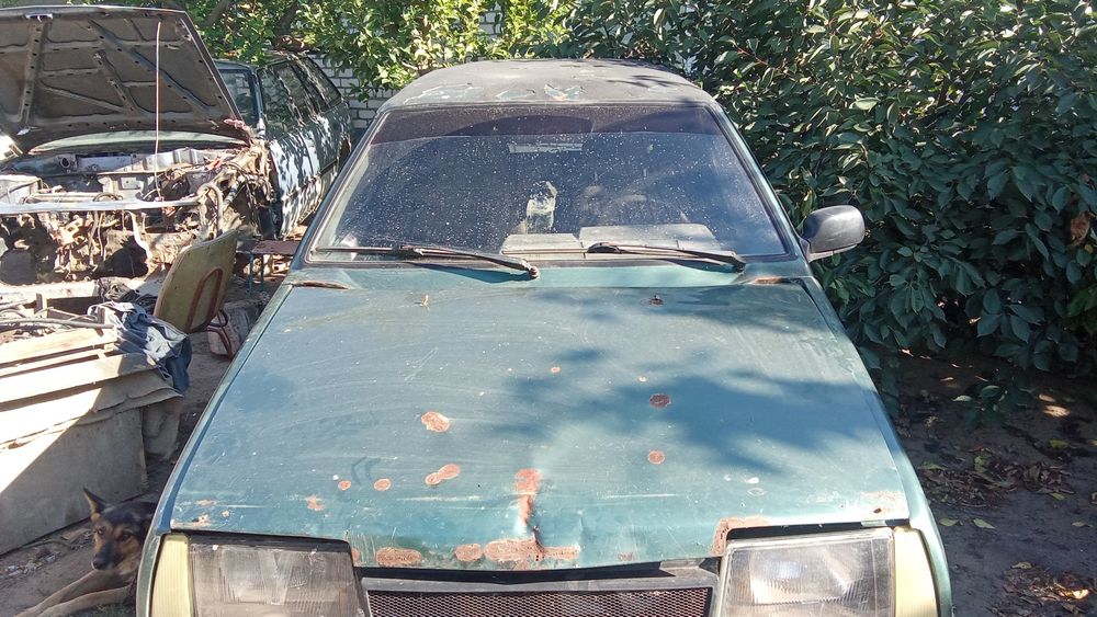 Продам лобове скло ваз-210 9 9