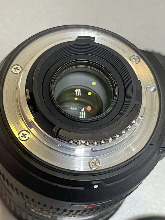 Nikon AF-S 18-200mm VR чудовий стан