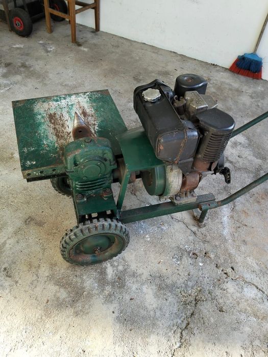 Rachador de lenha a motor