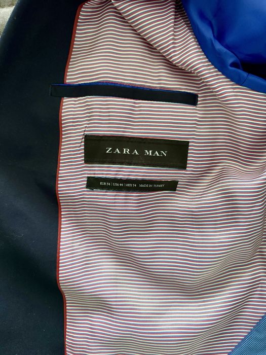 Чоловічий костюм-трійка Zara