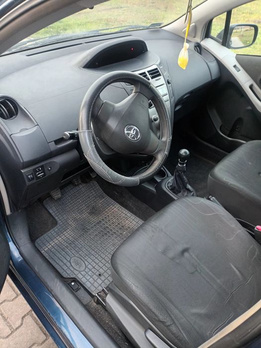 Toyota yaris ll Iift 2009