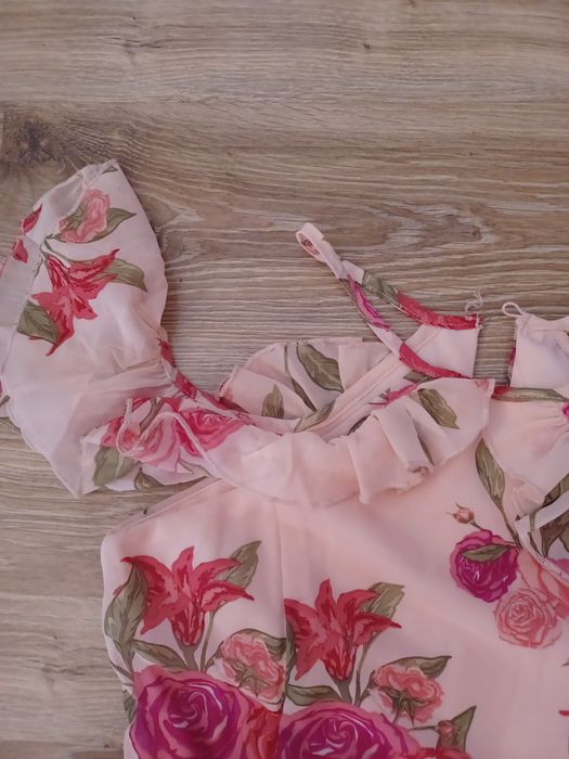 Nowa sukienka rozmiar 34