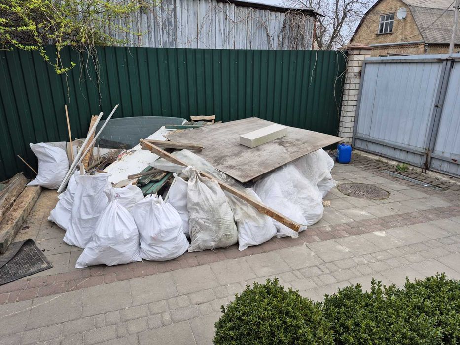 Вивіз Будівельного Сміття Мотлоху листя гілля старі речі меблі