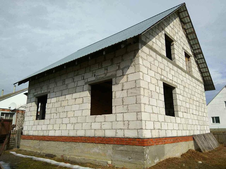 Великий будинок.