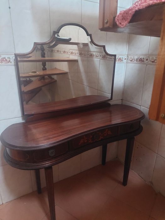 Penteadeira antiga
