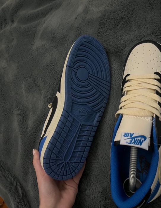 Air Jordan 1 Travis Scott X Fragment 42