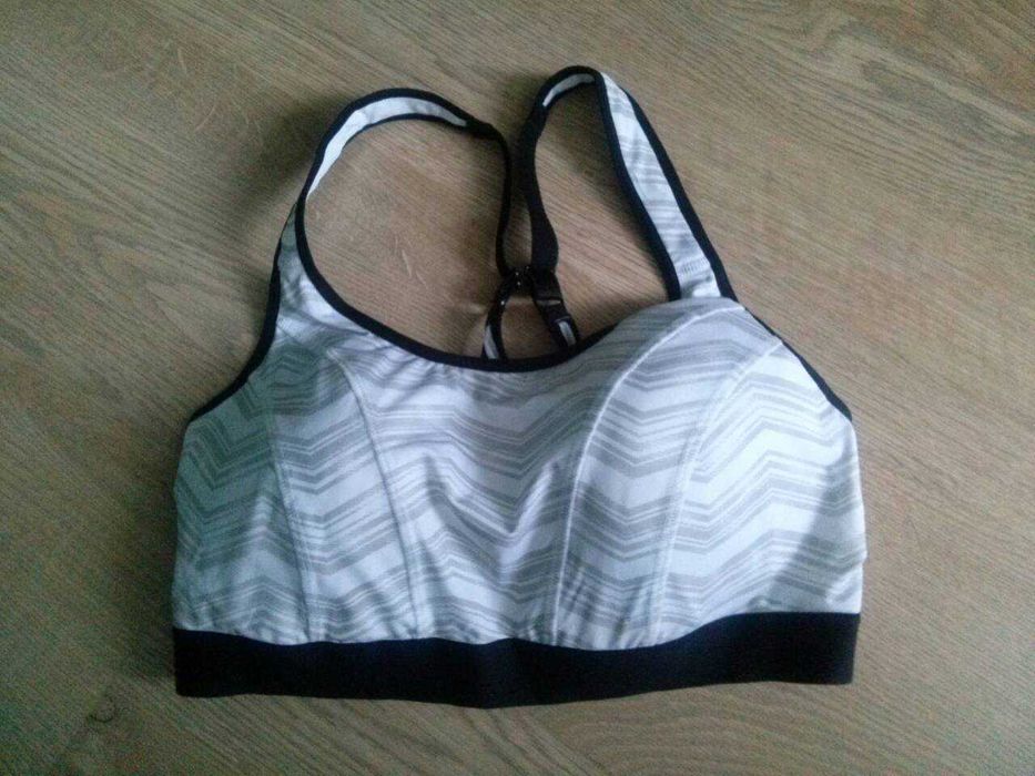 продам жіночі спортивні топи