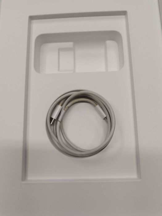 Tablet Apple iPad Air (5th Gen) 10,9" 8 GB / 64 GB szary wifi