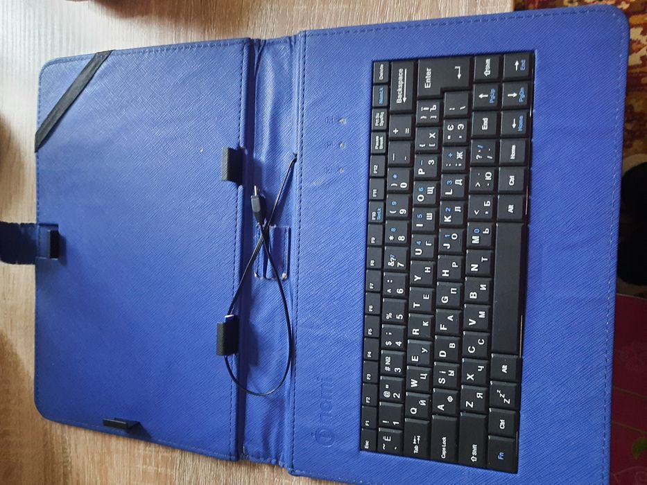 Клавіатура до планшету