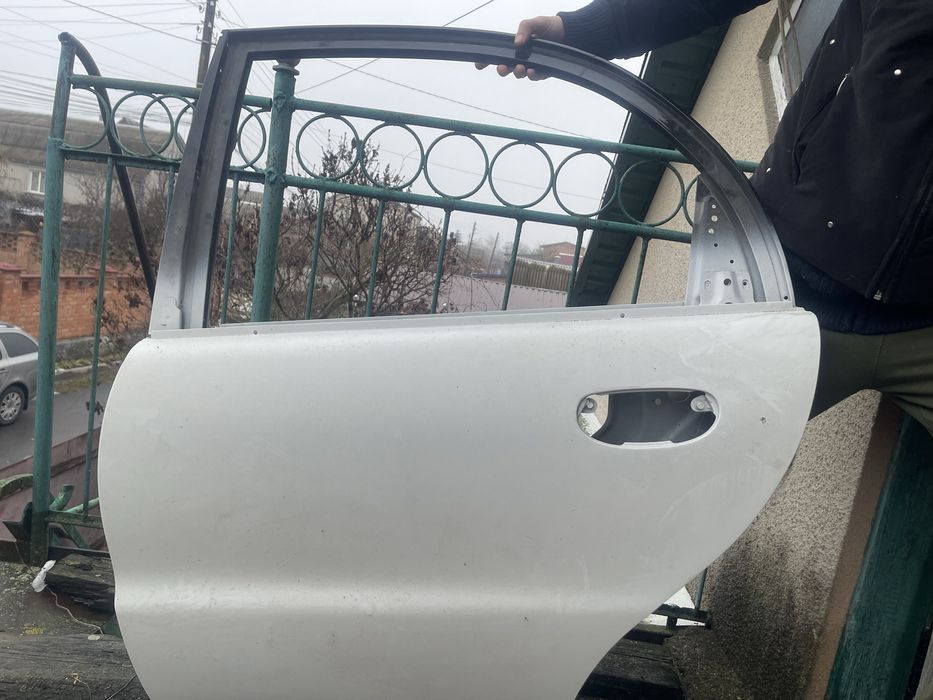 Продам запчастини до Ланоса