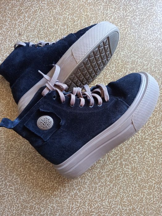 Замшеві  утеплені хайтопи кеди на платформі 37 р