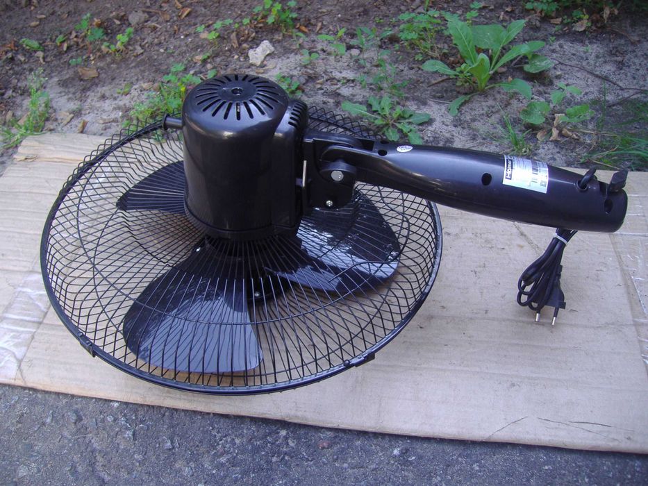 Вентилятор напольный (двигатель с кнопками) рабочий проверенный