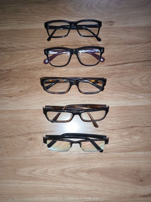 Nowe i używane oprawki do okularów. Różne modele. Każde po 25zł.