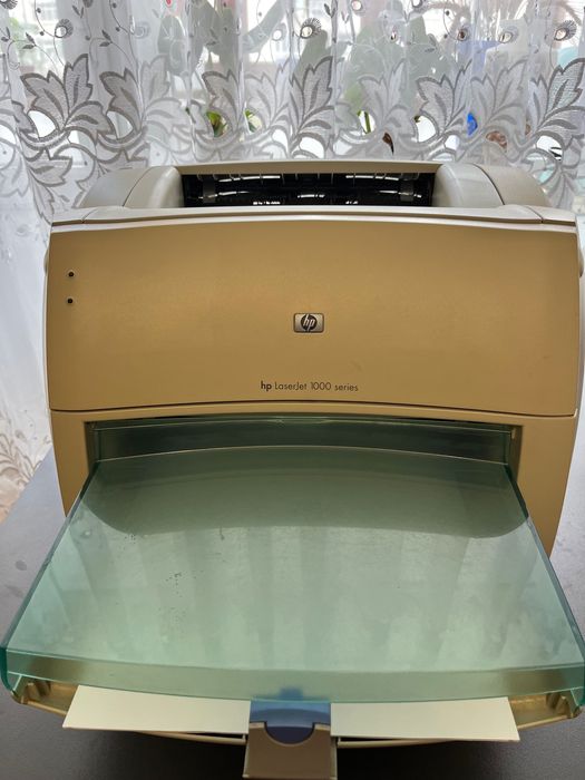 Принтер HP LaserJet 1000