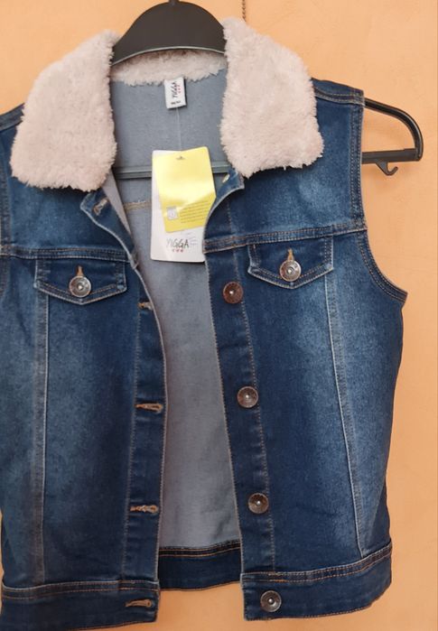 Стильна джинсова жилетка YIGGA