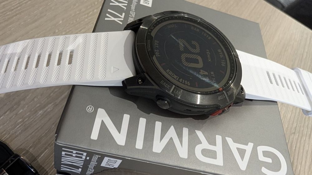 Garmin Fenix 7x solar mapy Topo EU