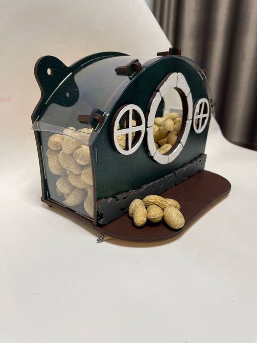 Годівниця для білки "Більбо"