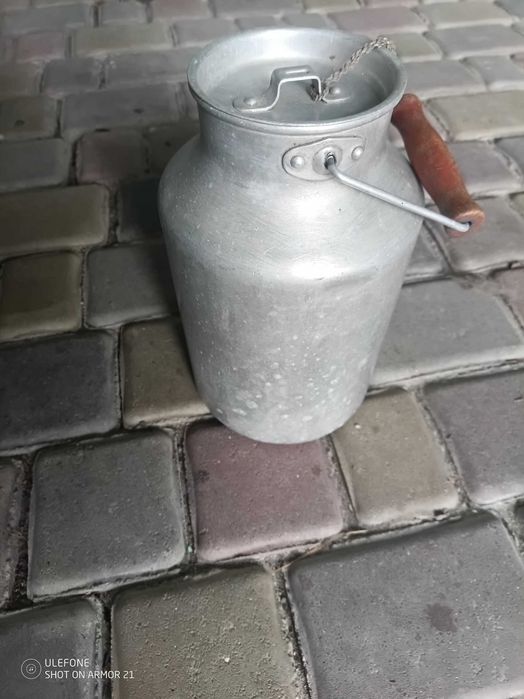 Бідончик з кришкою