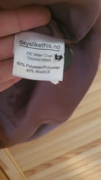 płaszcz marki Days Like This r.38 skład 40% wełny