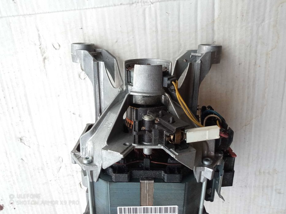 sprzedam silnik do pralki   pfd  1266   300w. 230v