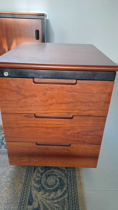 Conjunto de mobiliário de escritório