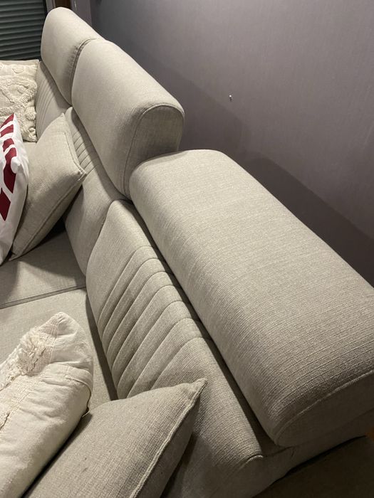 Sofá com Chaise Longue