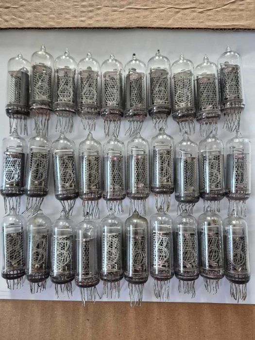 Продам індикаторну лампу ІН-14. Вживані