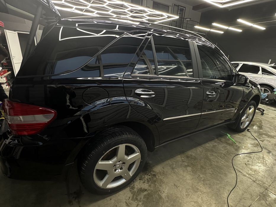 Автівка Мерседес мл 350