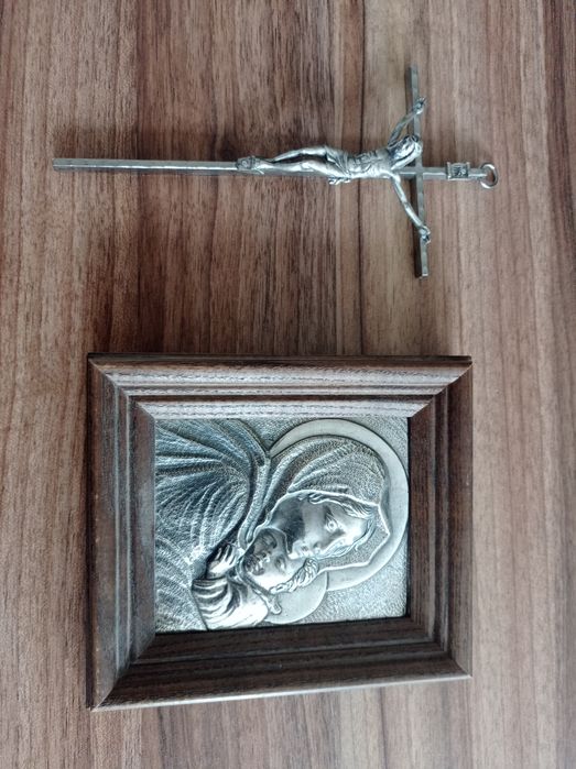 Krzyżyk, obrazek posrebrzany z Matką Boską i dzieciątkiem