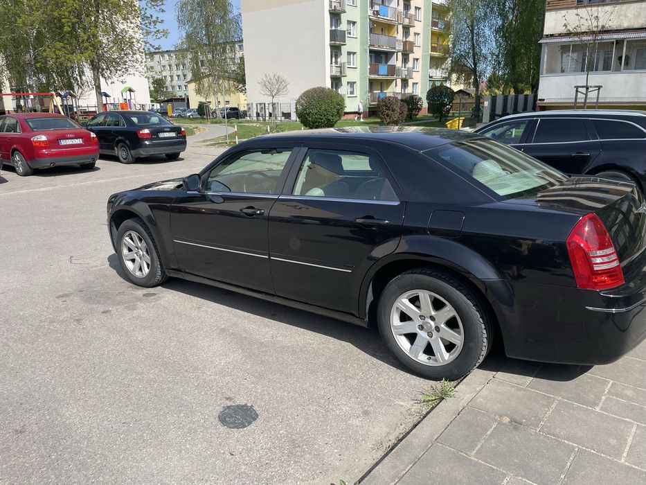 Chrysler 300 touring 3,6 benzyna