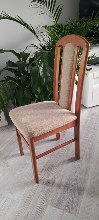 Krzesła drewniane 7 sztuk