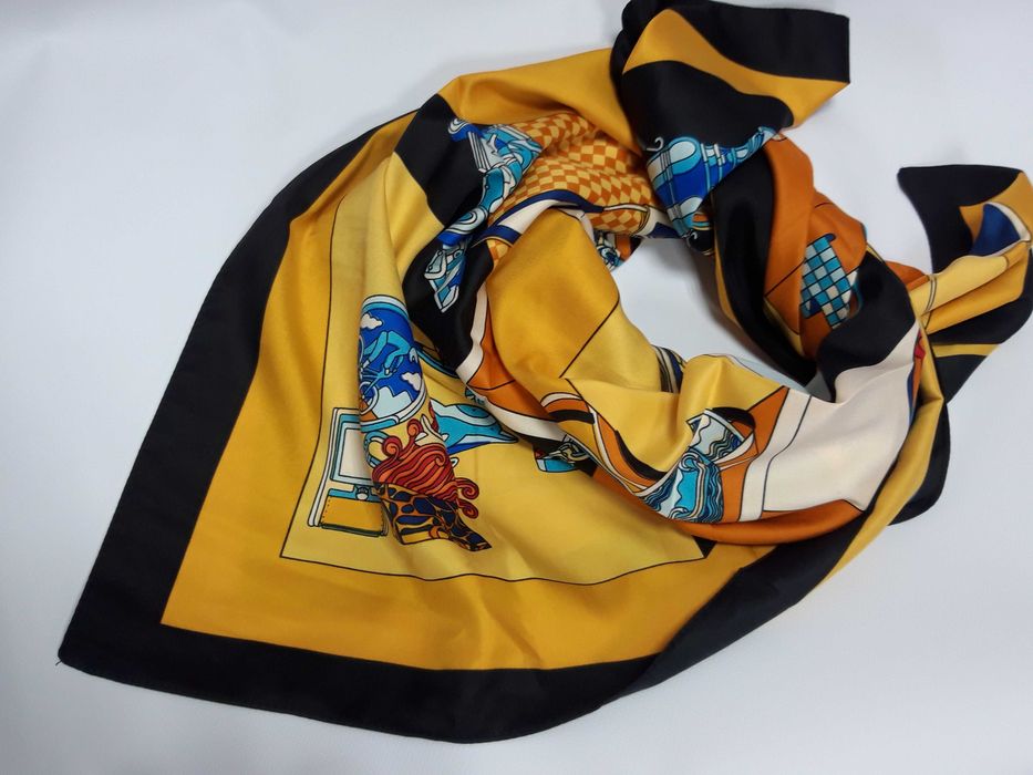 Люксові хустки, нові, розмір 90х90