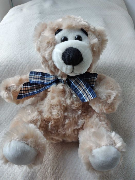 Zabawka1 miś maskotka wesoły niedźwiadek miłe futerko 22-32cm