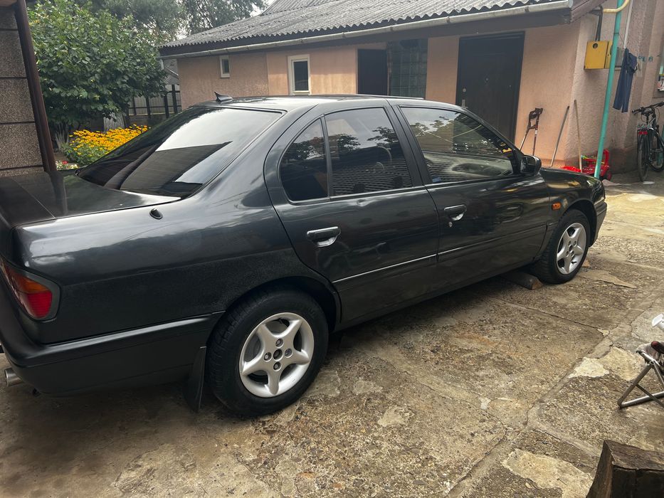 Nissan Primera 1996 р. 2.0 Benz