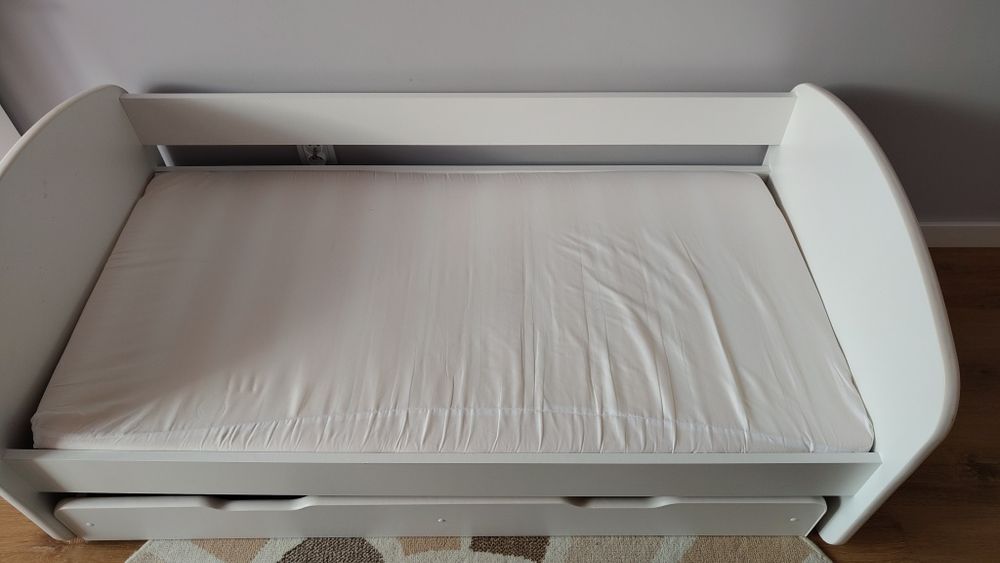 Łóżko dla dziecka z wysuwana szufladą 70x140