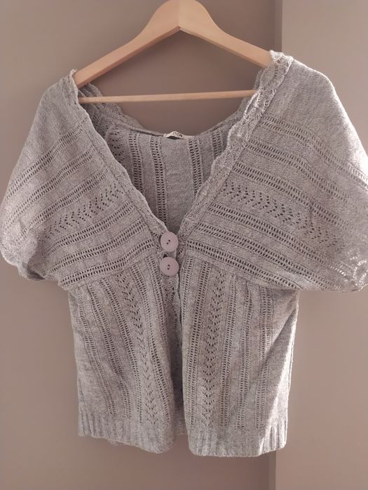 Szara kamizelka M/ narzutka/ sweterek