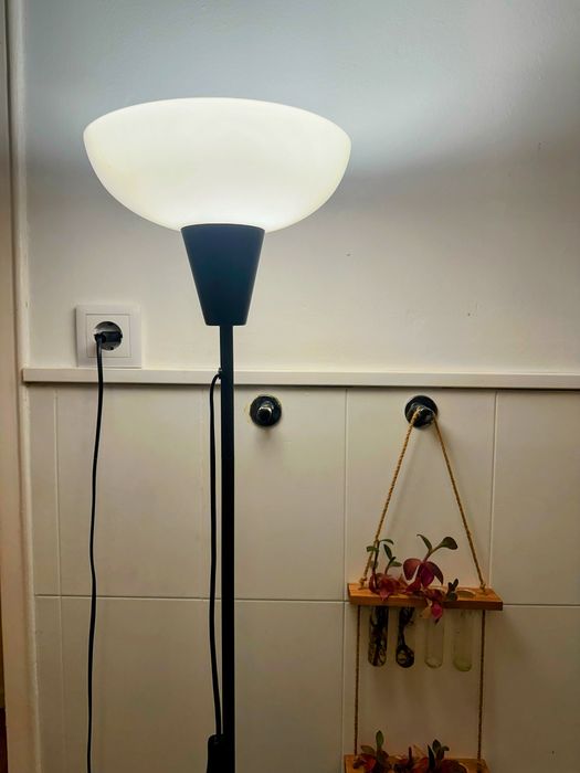 Candeeiro de pé Ikea
