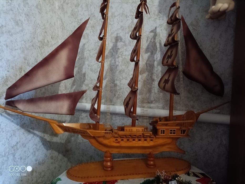 Продам Корабель ручная робота