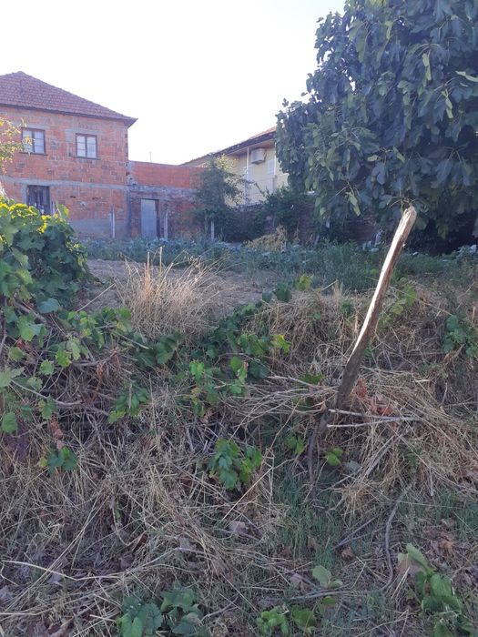 Vende-se Casa com anexos no concelho de Mogadouro.