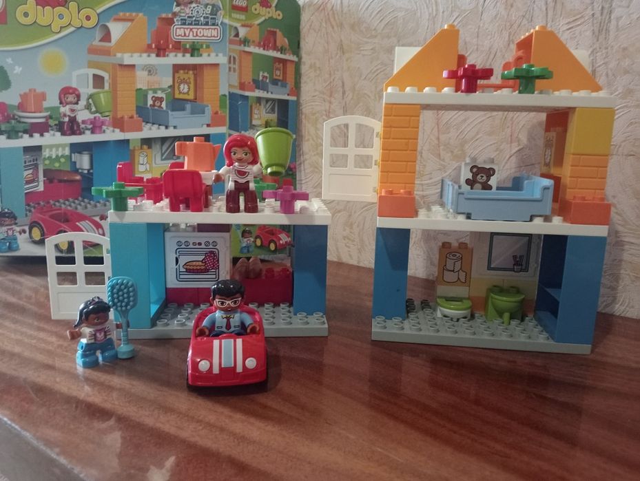 Конструктор Lego Duplо Сімейний дім 10835